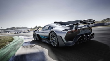 Mercedes AMG Project One gris 3/4 arrière gauche travelling