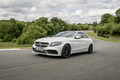 Mercedes-Benz AMG C63 - blanche - 3/4 avant gauche dynamique