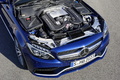 Mercedes-Benz AMG C63 S break - bleu - moteur