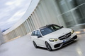 Mercedes-Benz E63 AMG 2013 break - blanc - 3/4 avant droit penché