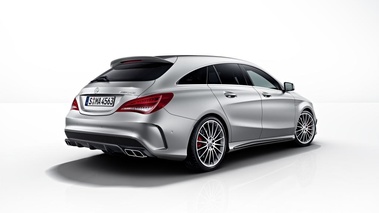 Mercedes CLA 45 AMG Shooting Brake gris 3/4 arrière droit