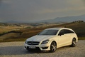 Mercedes CLS 63 AMG Shooting Brake blanc 3/4 avant gauche