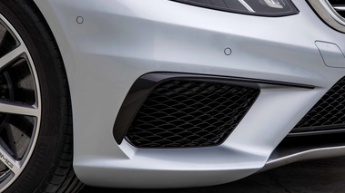 Mercedes S63 AMG gris prise d'air pare-chocs avant