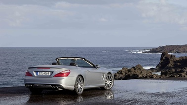 Mercedes SL63 AMG gris mate 3/4 arrière droit 2