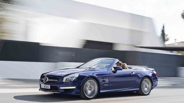 Mercedes SL65 AMG R231 bleu 3/4 avant gauche travelling