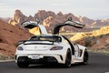 Mercedes SLS AMG Black Series blanc 3/4 arrière droit portes ouvertes