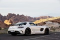 Mercedes SLS AMG Black Series blanc 3/4 arrière droit