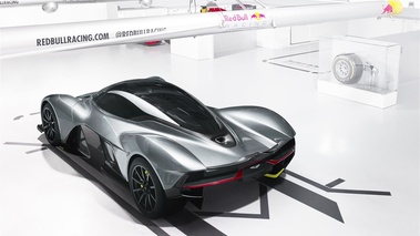 Aston Martin AM-RB 001 3/4 arrière gauche vue de haut