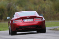 Aston Martin DB9 rouge face arrière