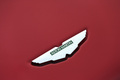 Aston Martin DB9 rouge logo