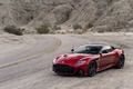 Aston Martin DBS Superleggera rouge/noir 3/4 avant gauche