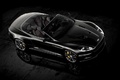 Aston Martin DBS Volante Ultimate Edition noir 3/4 avant droit vue de haut penché