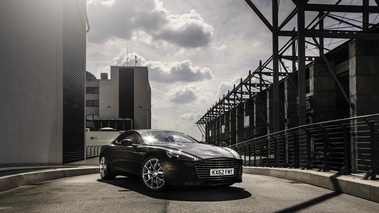 Aston Martin Rapide S gris 3/4 avant droit