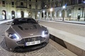 Aston Martin V12 Vantage anthracite face avant