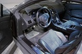Aston Martin V12 Vantage anthracite intérieur