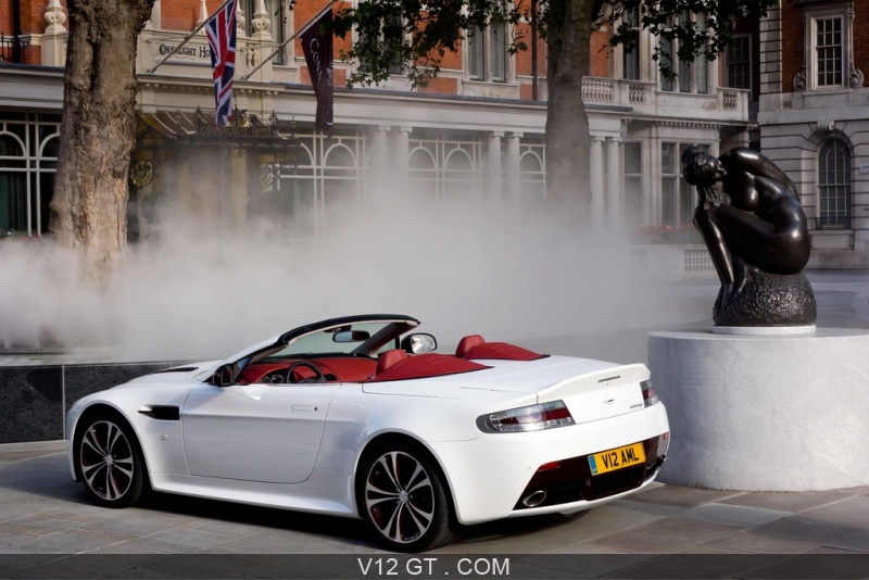 Fiche Technique De L Aston Martin V12 Vantage Roadster