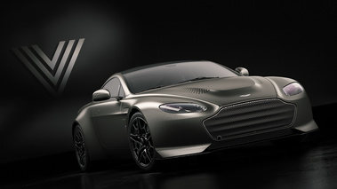 Aston Martin V12 Vantage V600 anthracite 3/4 avant droit penché