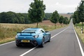 Aston Martin V12 Zagato bleu 3/4 arrière droit travelling 2