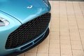 Aston Martin V12 Zagato bleu calandre