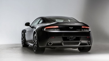 Aston Martin V8 Vantage SP10 - grise - 3/4 arrière gauche