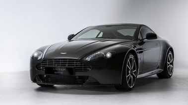 Aston Martin V8 Vantage SP10 - grise - 3/4 avant gauche