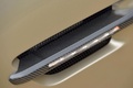 Aston Martin Vanquish beige aération aile
