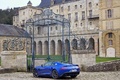 Aston Martin Vanquish bleu 3/4 arrière gauche