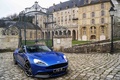 Aston Martin Vanquish bleu 3/4 avant droit