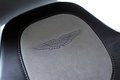 Aston Martin Vanquish bleu logo appui-tête