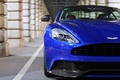 Aston Martin Vanquish bleu phare avant