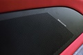 Aston Martin Vanquish gris enceinte