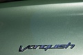 Aston Martin Vanquish vert logo coffre