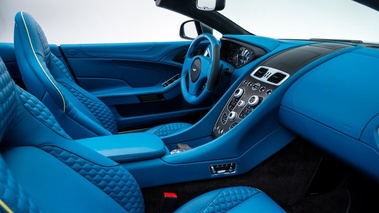 Aston Martin Vanquish Volante - bleue - habitacle