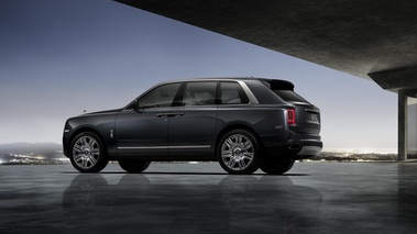 Rolls Royce Cullinan anthracite 3/4 arrière gauche