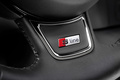 Audi A6 Avant 3.0 TFSI gris logo S-line volant