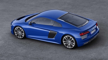 Audi R8 MY2015 e-Tron bleu 3/4 arrière gauche vue de haut