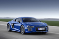 Audi R8 MY2015 e-Tron bleu 3/4 avant droit travelling