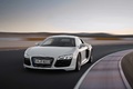 Audi R8 V10 MkII blanc 3/4 avant gauche travelling