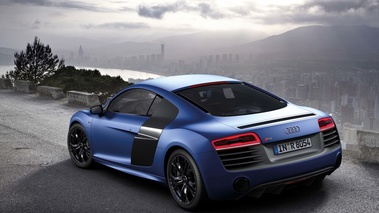 Audi R8 V10 Plus bleu mate 3/4 arrière gauche 2