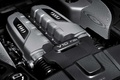 Audi R8 V10 Plus bleu mate moteur