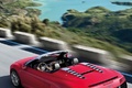 Audi R8 V10 Spyder MkII rouge 3/4 arrière gauche travelling vue de haut debout