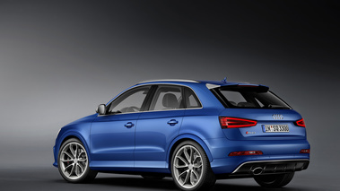 Audi RS Q3 bleu 3/4 arrière gauche