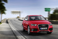 Audi RS Q3 rouge 3/4 avant droit travelling