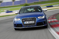 Audi RS4 bleu face avant travelling penché 2