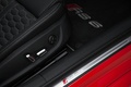 Audi RS6 Avant rouge commandes siège