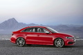 Audi S3 Sedan - rouge - profil droit