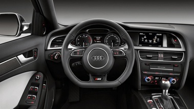 Audi S4 Avant MY 2012 - gris - tableau de bord