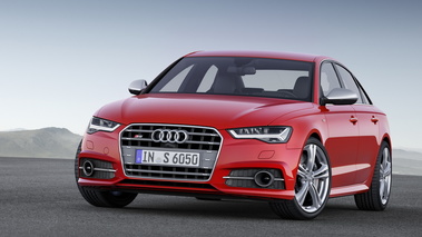 Audi S6 2015 - Rouge - 3/4 avant gauche