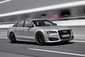 Audi S8 Plus - Grise - 3/4 avant droit dynamique