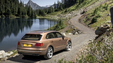 Bentley Bentayga - Bronze - 3/4 arrière droit